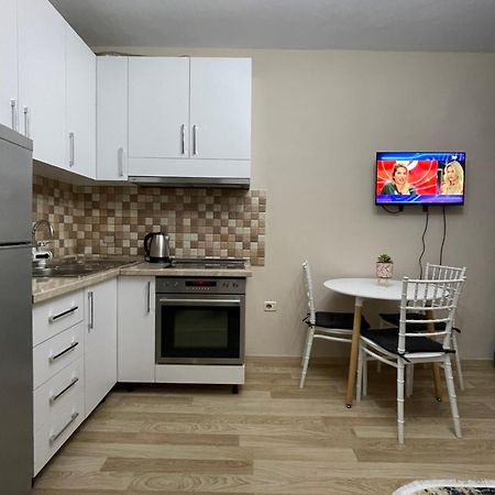 Comfort Apartment City Center Тирана Экстерьер фото